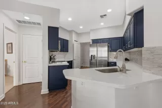 Photo #6: 6827142 Listing 