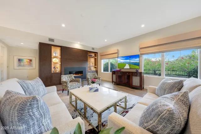 MLS: 6827206 Condo For Sale