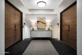 Photo #3: 6827206 Listing