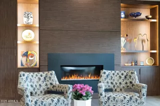 Photo #4: 6827206 Listing