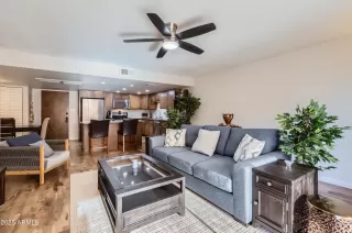 Photo #2: 6827275 Listing