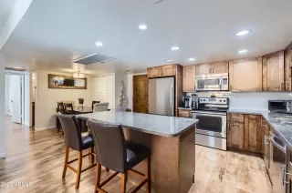 Photo #5: 6827275 Listing