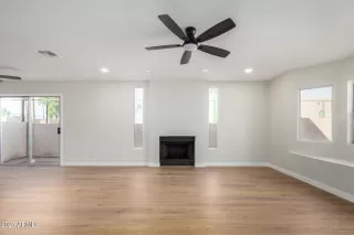 Photo #4: 6827489 Listing 