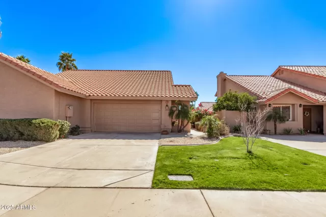 MLS: 6827527 Condo For Sale