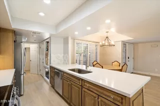 Photo #5: 6827620 Listing