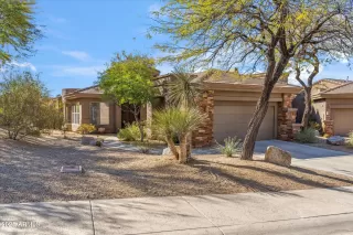 Photo #1: 6827776 Listing 