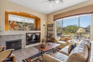 Photo #6: 6827776 Listing 
