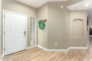 Photo #4: 6827879 Listing