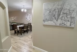 Photo #6: 6827879 Listing