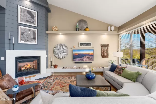 MLS: 6827889 Condo For Sale