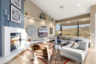 Photo #1: 6827889 Listing 