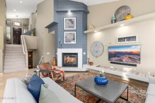 Photo #2: 6827889 Listing 