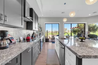 Photo #3: 6828523 Listing