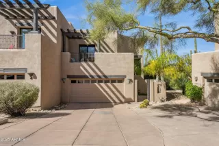 Photo #3: 6828619 Listing