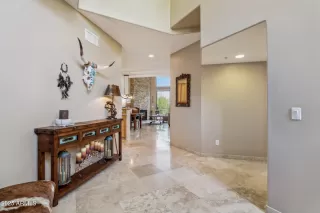 Photo #6: 6828619 Listing