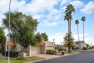 Photo #1: 6828957 Listing 