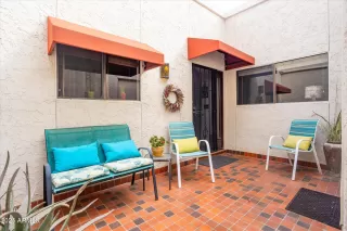 Photo #5: 6828957 Listing 