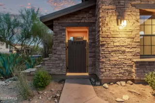 Photo #2: 6829041 Listing 