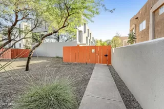 Photo #3: 6829143 Listing 