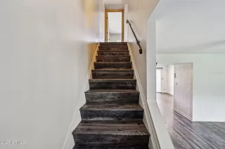 Photo #5: 6829398 Listing