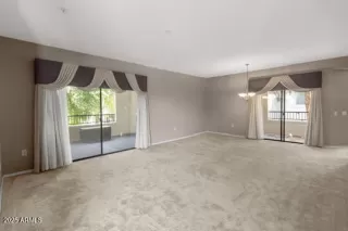 Photo #1: 6829400 Listing