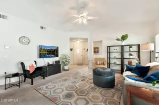 Photo #2: 6829595 Listing 