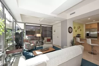 Photo #1: 6829603 Listing 