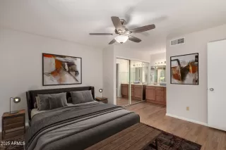 Photo #4: 6829765 Listing