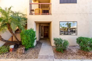 Photo #6: 6829765 Listing