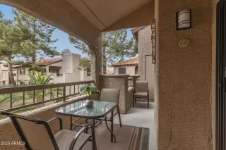 Photo #2: 6829887 Listing 