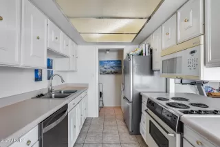 Photo #2: 6829939 Listing