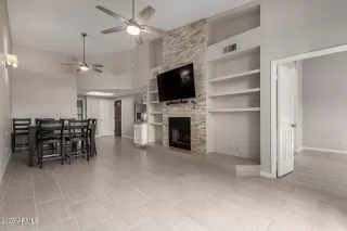 Photo #5: 6830042 Listing