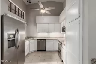 Photo #6: 6830042 Listing