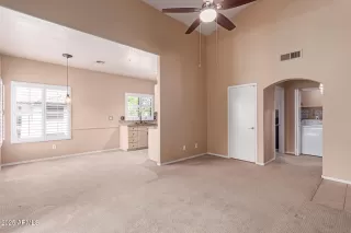 Photo #6: 6830092 Listing