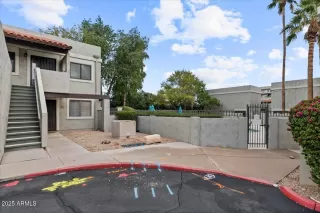 Photo #2: 6830146 Listing