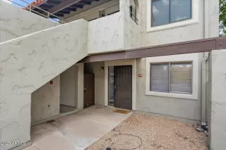 Photo #3: 6830146 Listing
