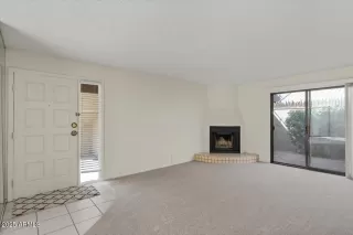 Photo #4: 6830146 Listing
