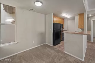 Photo #5: 6830310 Listing