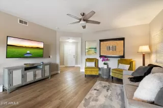 Photo #2: 6830390 Listing 