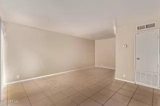 Photo #3: 6830420 Listing 