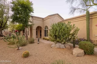 Click for more information on MLS # 6830753 : 18932 N 89TH WAY More Details about MLS # 6830753 : 18932 N 89TH WAY