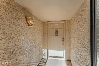 Photo #5: 6830861 Listing