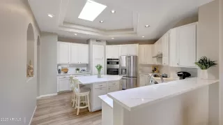 Photo #4: 6830989 Listing