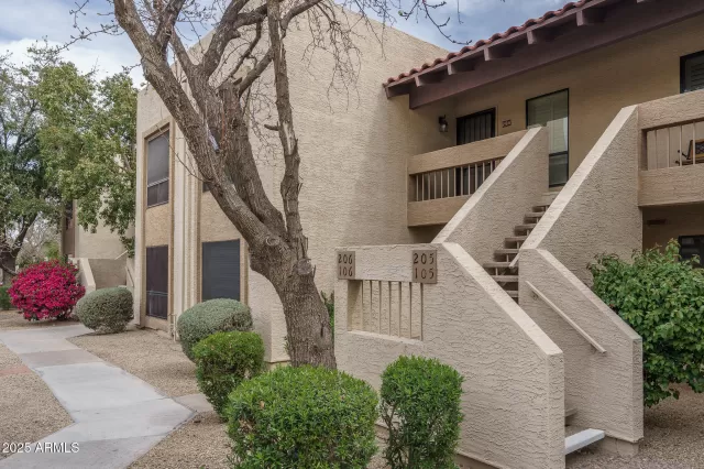 MLS: 6831046 Condo For Sale