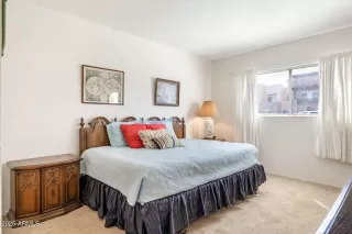 Photo #6: 6831062 Listing