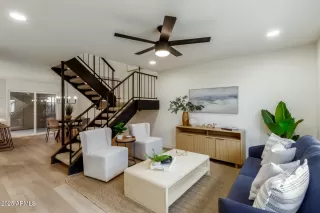 Photo #5: 6831146 Listing