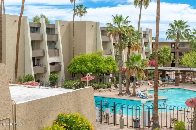 MLS: 6831377 Condo For Sale