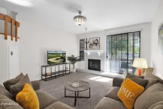 Photo #3: 6831829 Listing 