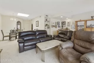 Photo #5: 6831911 Listing 