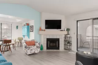 Photo #2: 6831912 Listing 